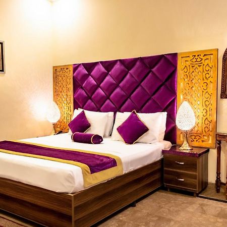 Rose Palace Hotel Lahore Ngoại thất bức ảnh