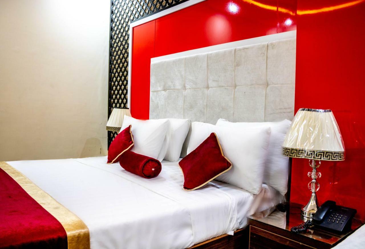 Rose Palace Hotel Lahore Ngoại thất bức ảnh