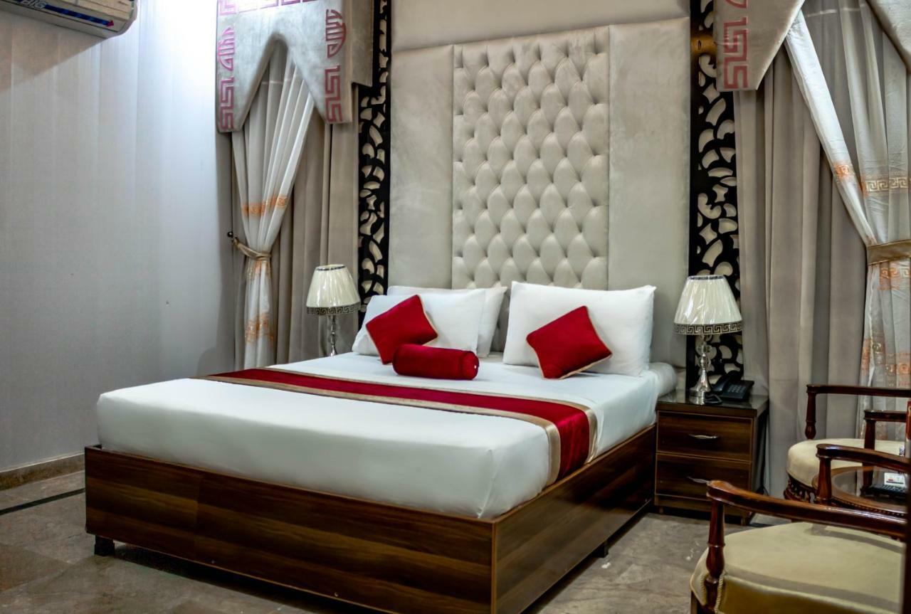 Rose Palace Hotel Lahore Ngoại thất bức ảnh