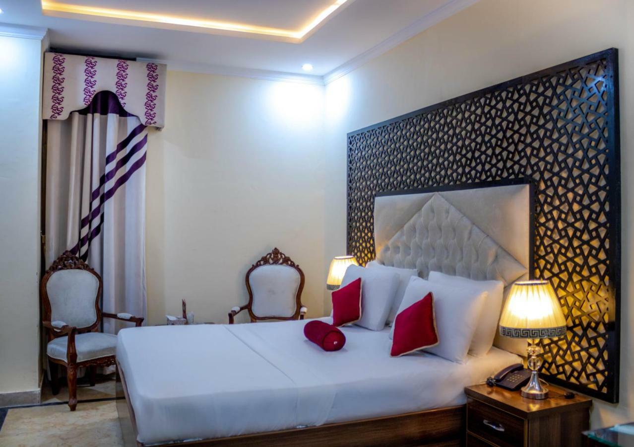 Rose Palace Hotel Lahore Ngoại thất bức ảnh