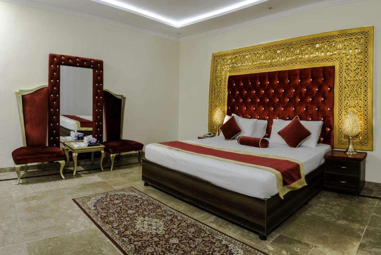 Rose Palace Hotel Lahore Ngoại thất bức ảnh