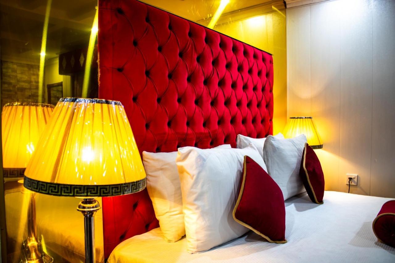 Rose Palace Hotel Lahore Ngoại thất bức ảnh